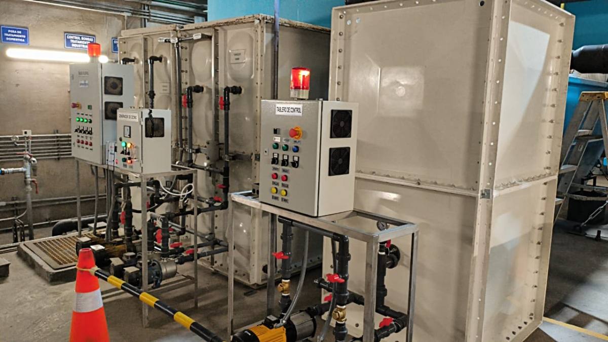 Planta de tratamiento de aguas con sistema MBR